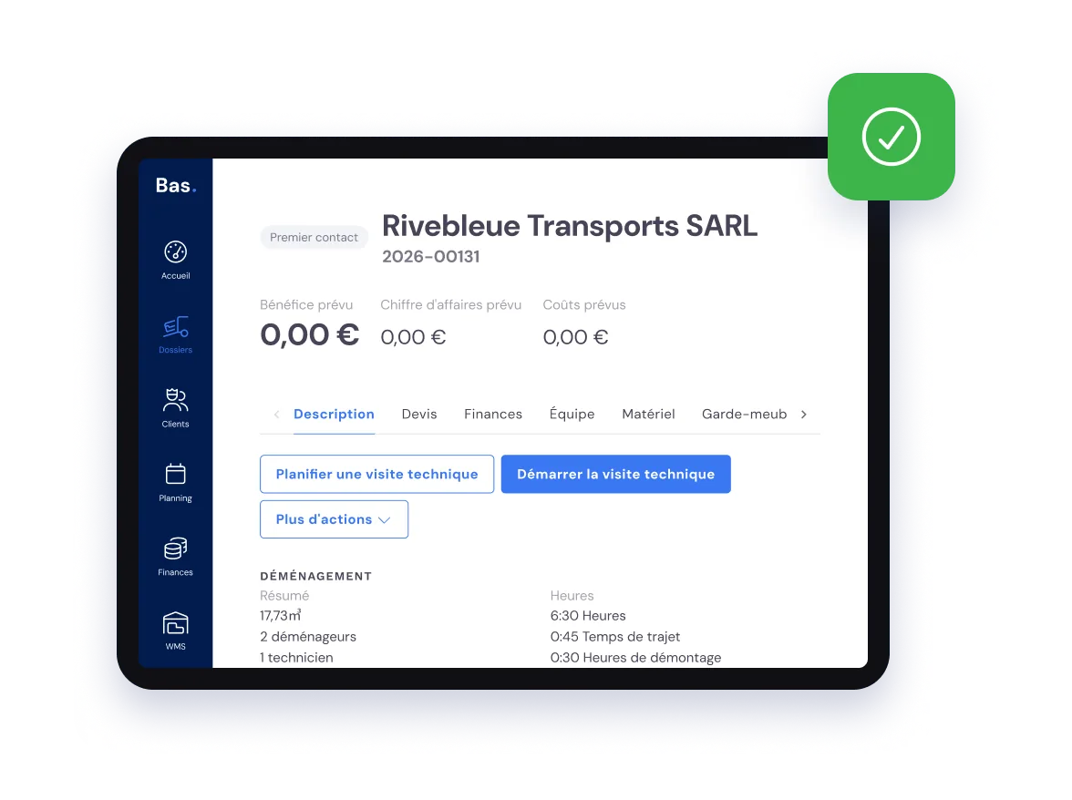 Bas sur un iPad : un dossier ouvert avec les informations client, les détails du déménagement et le bouton « Démarrer la visite technique »